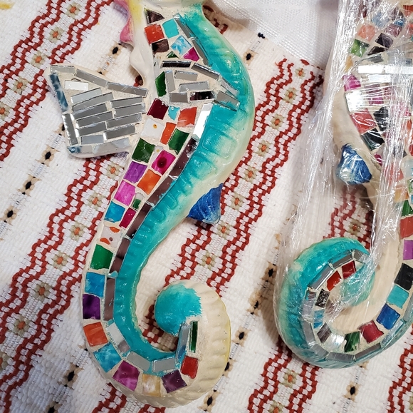 Artisanal Seahorses - Picture 4 of 6